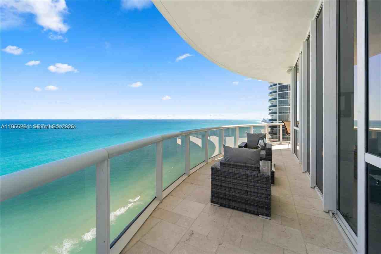 16001 Collins Ave #3501 - Photo 3 of 8