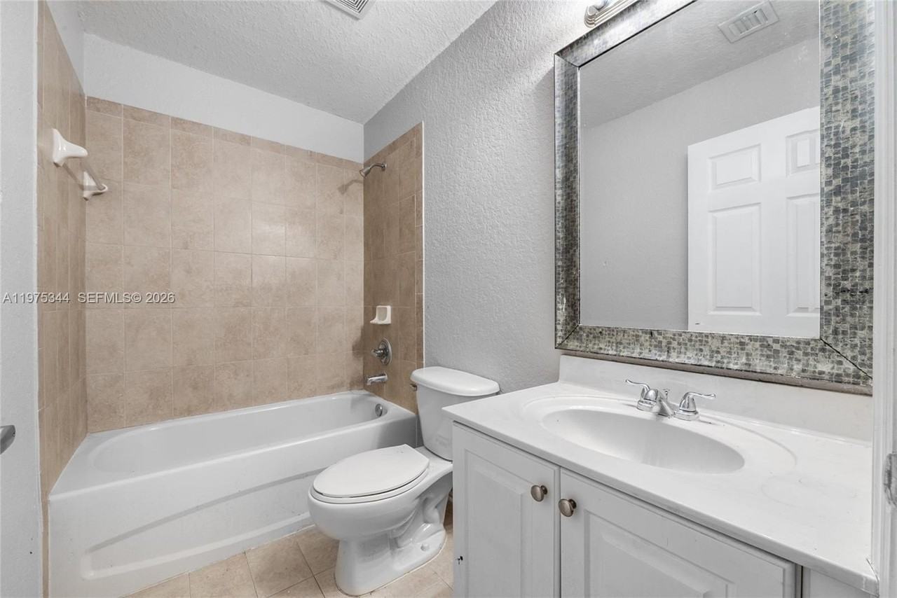 3043 Sw 147th Pl #3043 - Photo 7 of 11