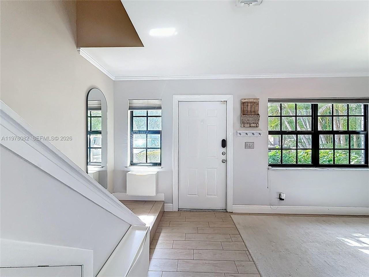 2128 Ne 9th Ave #2128 - Photo 6 of 35