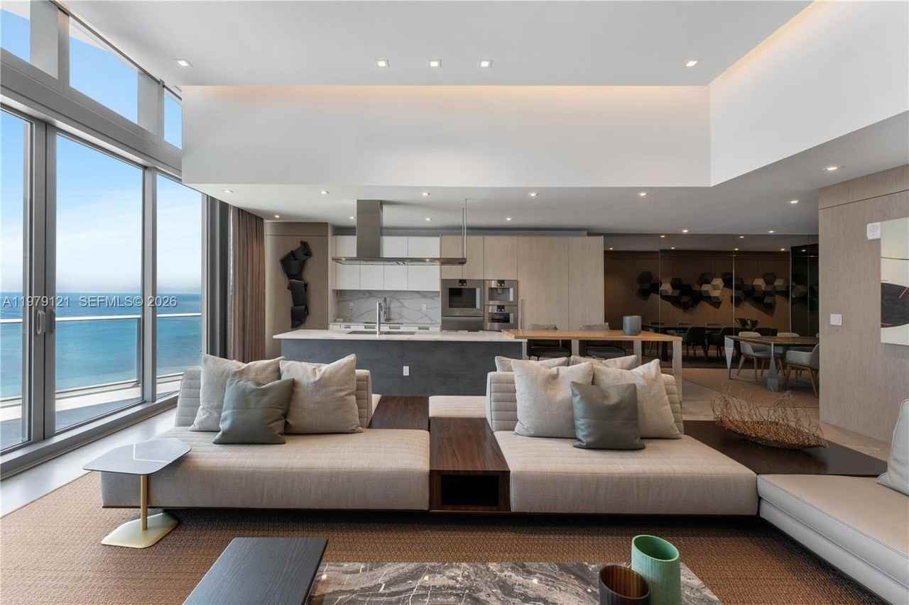 15701 Collins Ave #4802 - Photo 6 of 48