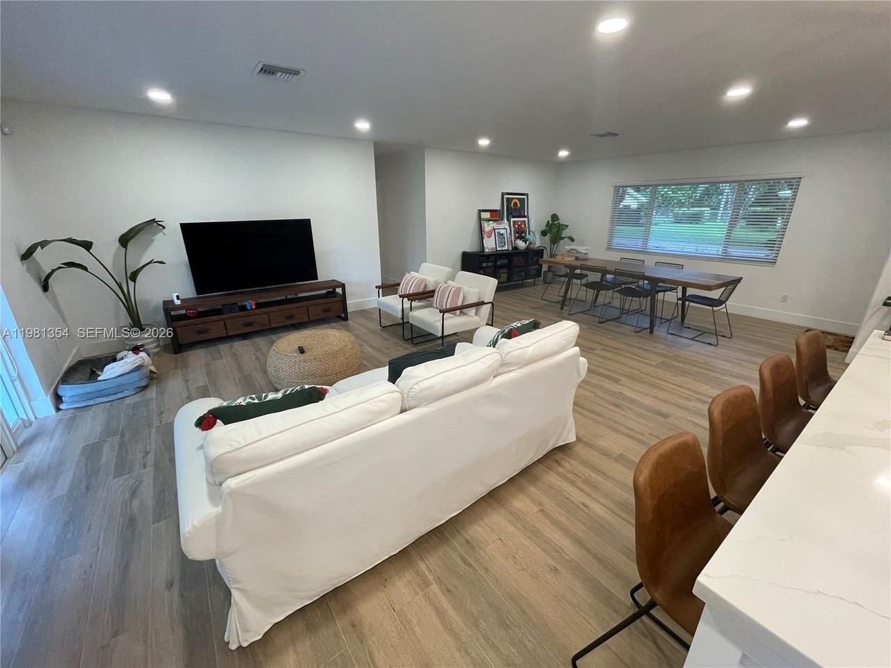 10343 Sw 114th St - Photo 5 of 25