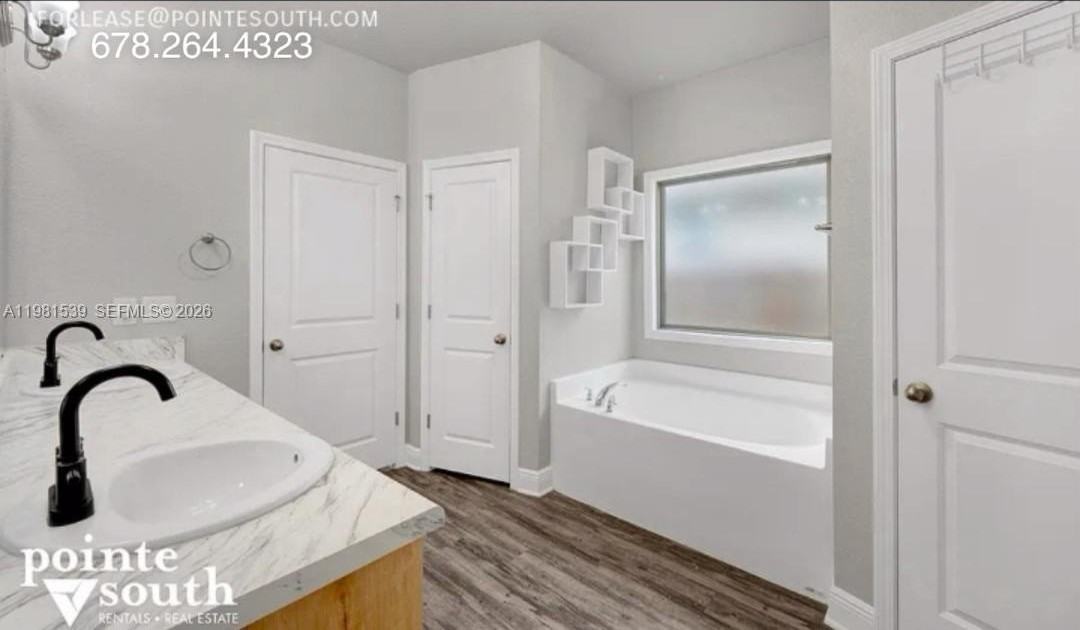 6773 Blue Bay Cir - Photo 5 of 7