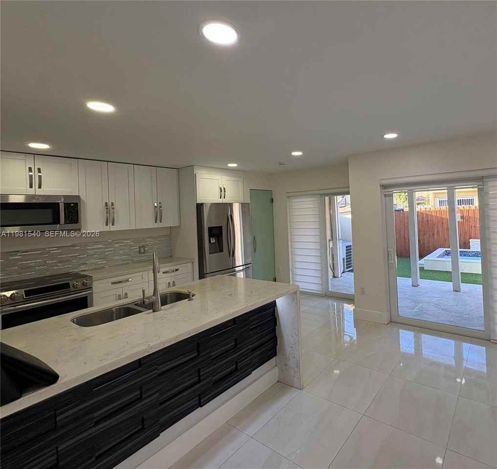 5261 Nw 190th St #5261 - Photo 5 of 30