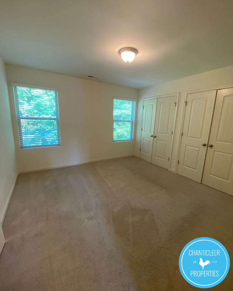 6 Rochambeau Ct #1 - Photo 3 of 14