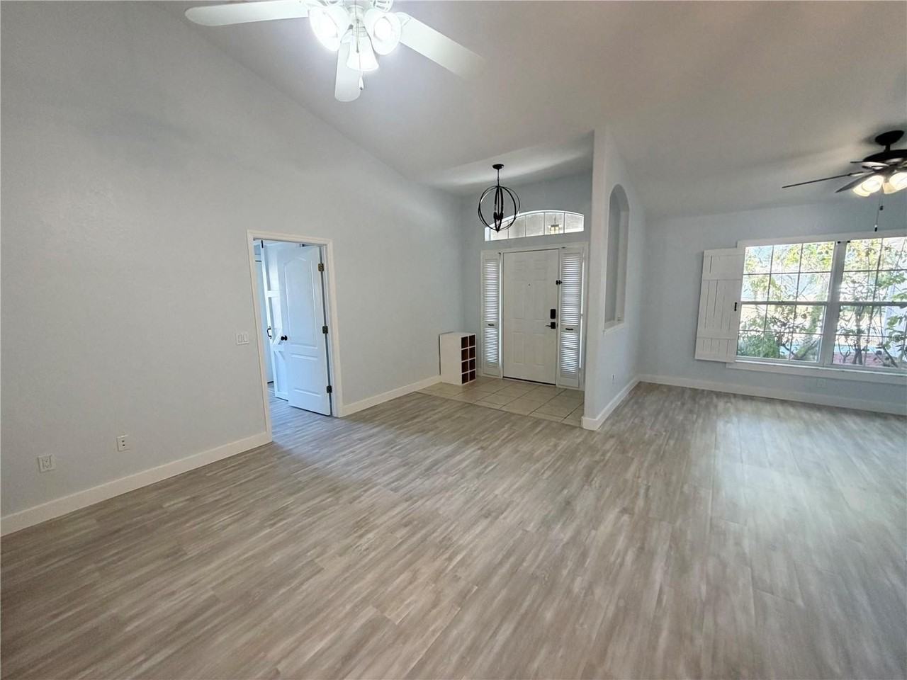 2511 Rushmore St - Photo 2 of 18