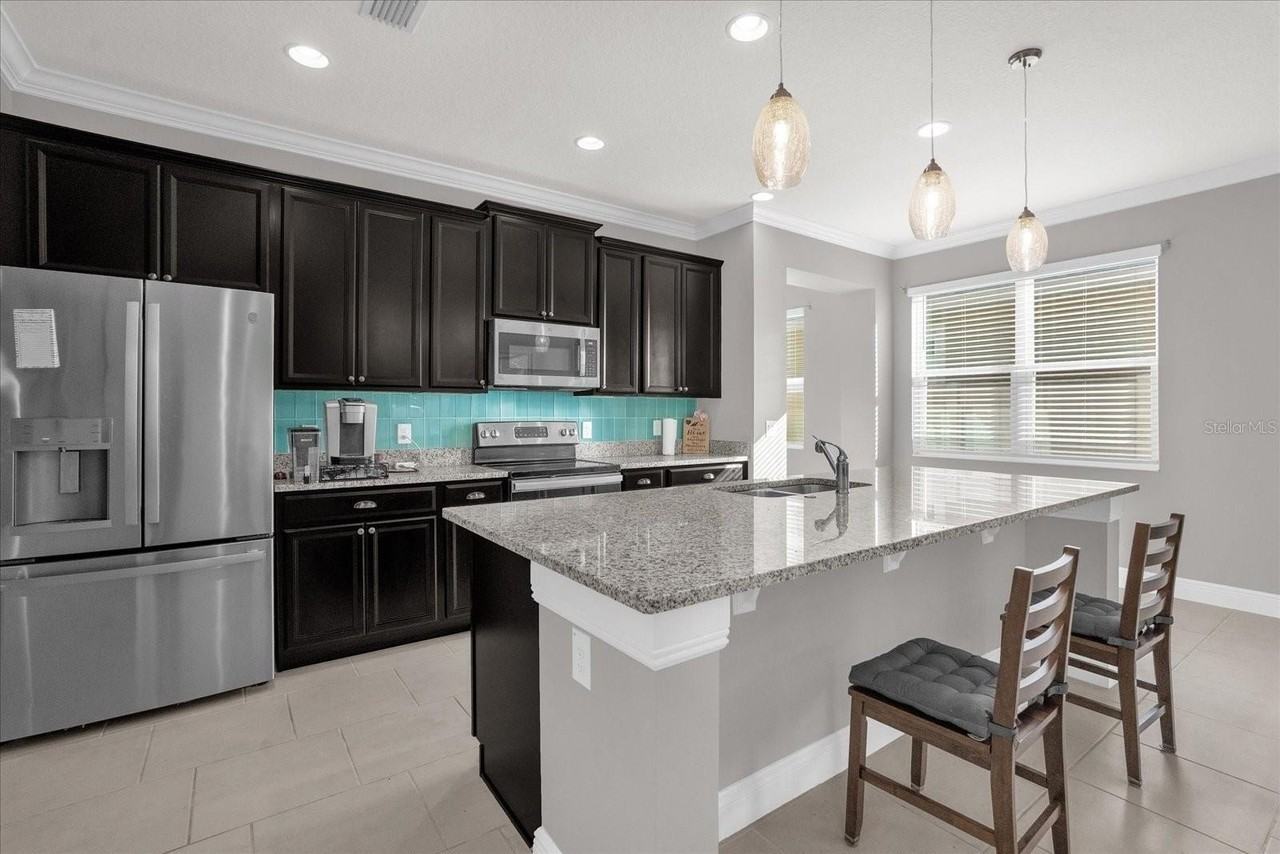 3170 Wauseon Dr - Photo 6 of 36