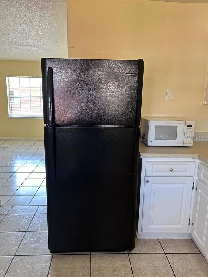 1627 W Oak Ridge Rd #D - Photo 6 of 17