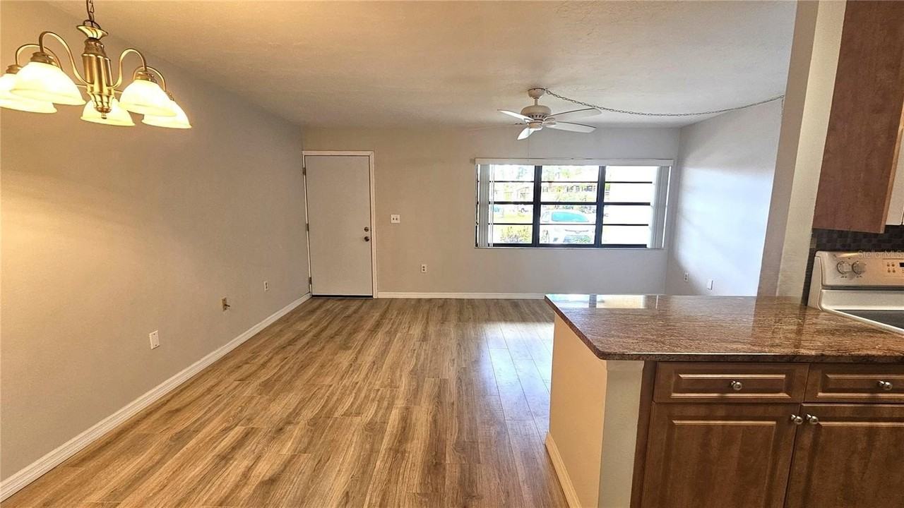 8 Quails Run Blvd #3 - Photo 4 of 36