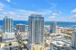 featured image of 275 1st Ave S #1703