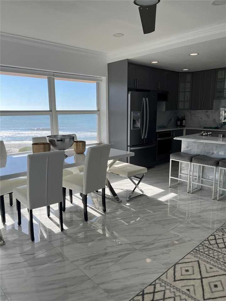 880 Mandalay Ave #S302 - Photo 3 of 12