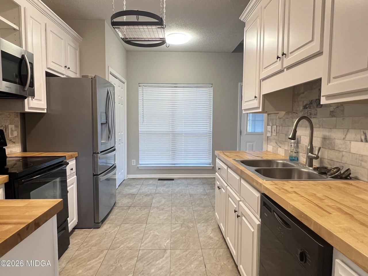 253 Chadwick Cir - Photo 7 of 41