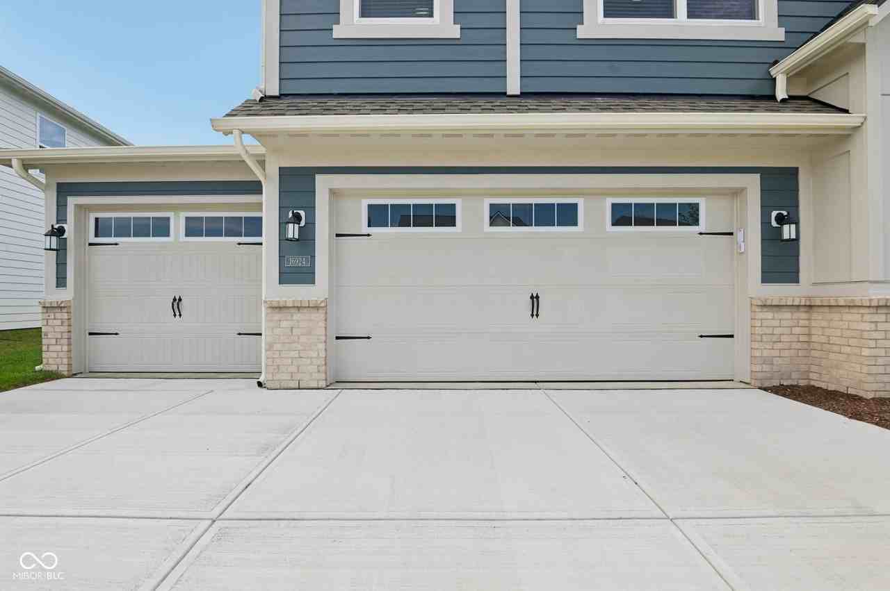 15480 Postman Rd - Photo 3 of 50