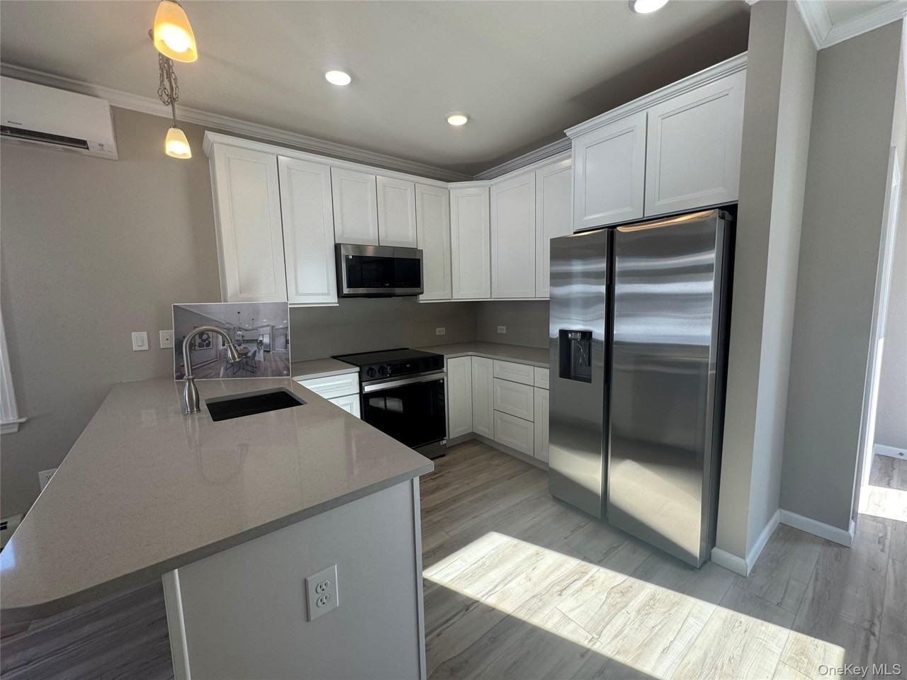 119 Whittier Dr - Photo 3 of 8