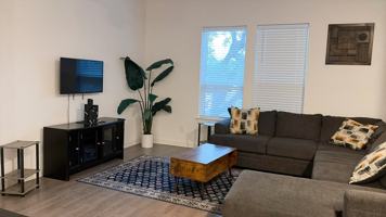 featured image of Leo Ln