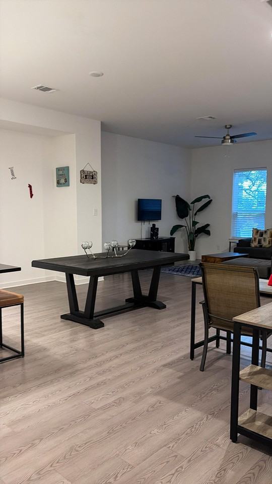 Leo Ln - Photo 2 of 12