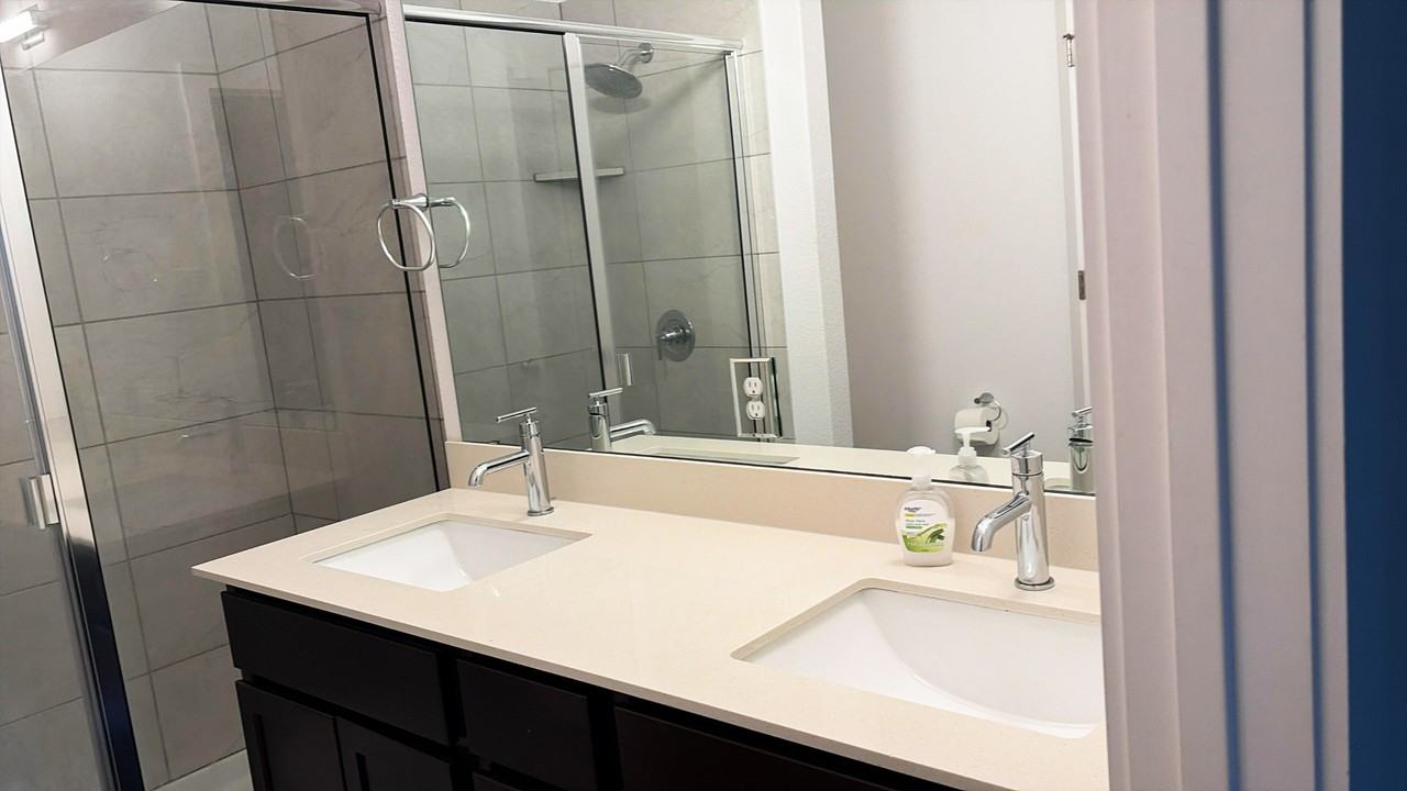 Leo Ln - Photo 5 of 12