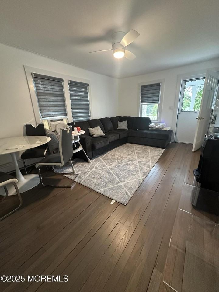 36 Whalepond Road unit: Front - Photo 7 of 8