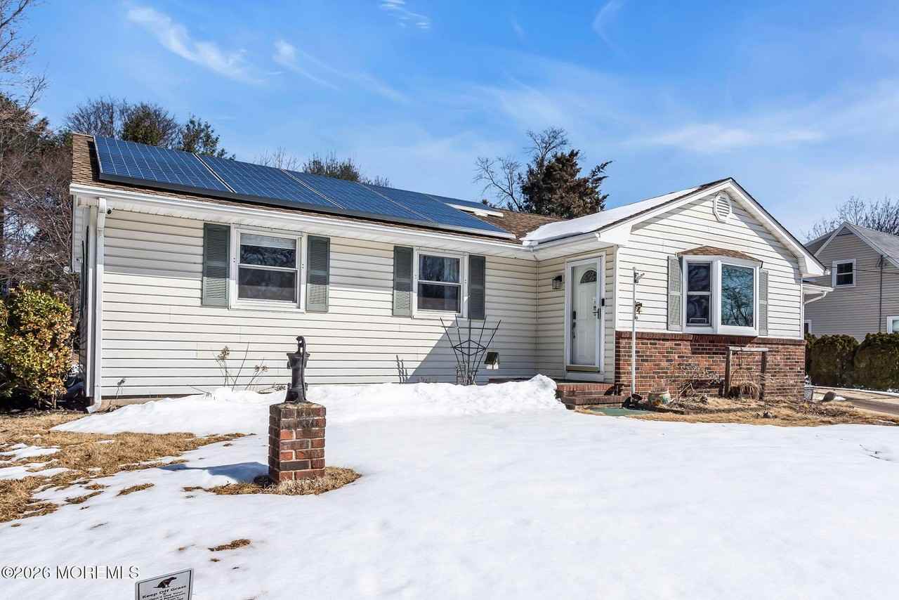 46 Sunset Ave - Photo 2 of 28