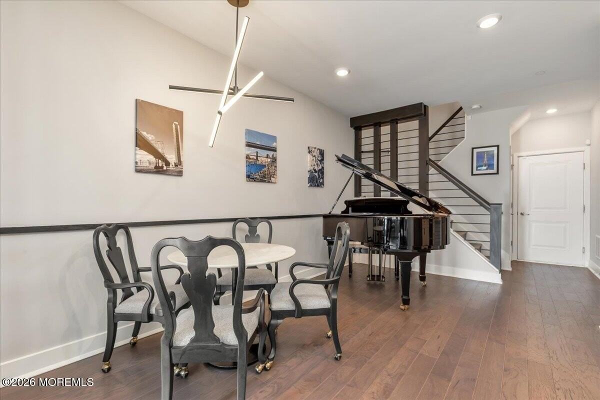 29 Midway Rd - Photo 6 of 37