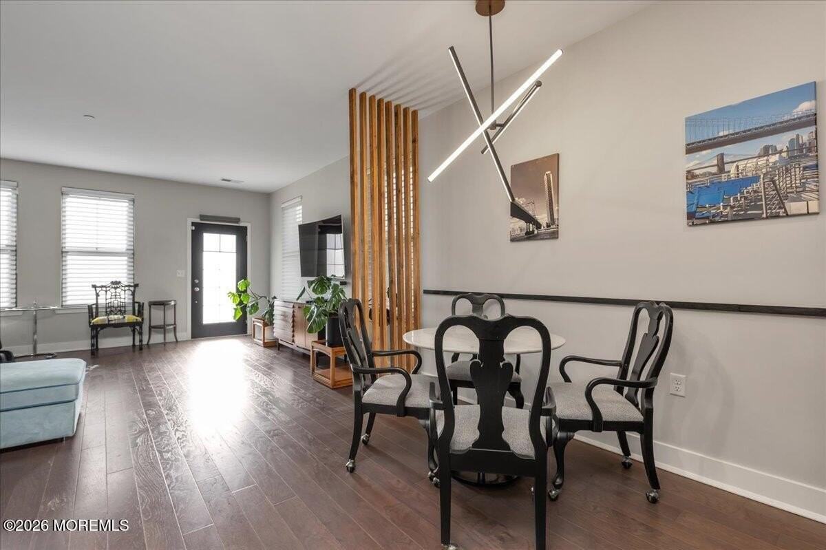 29 Midway Rd - Photo 7 of 37