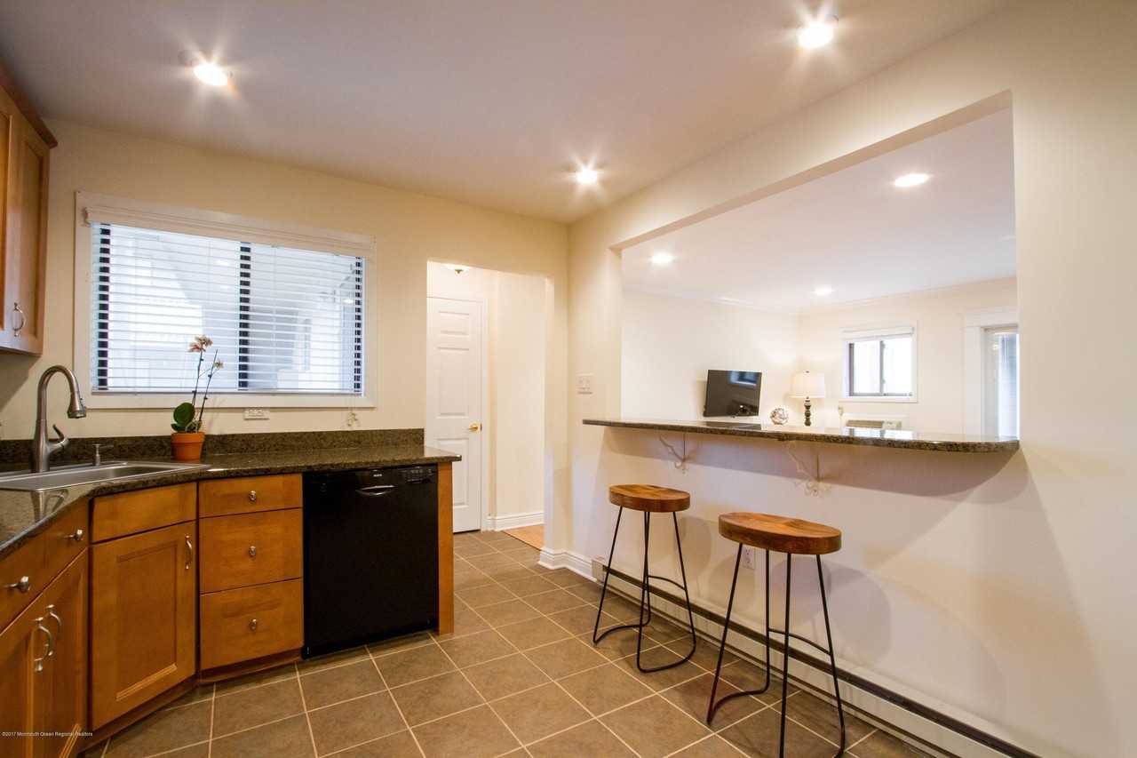 120 Lexington Ct - Photo 5 of 18