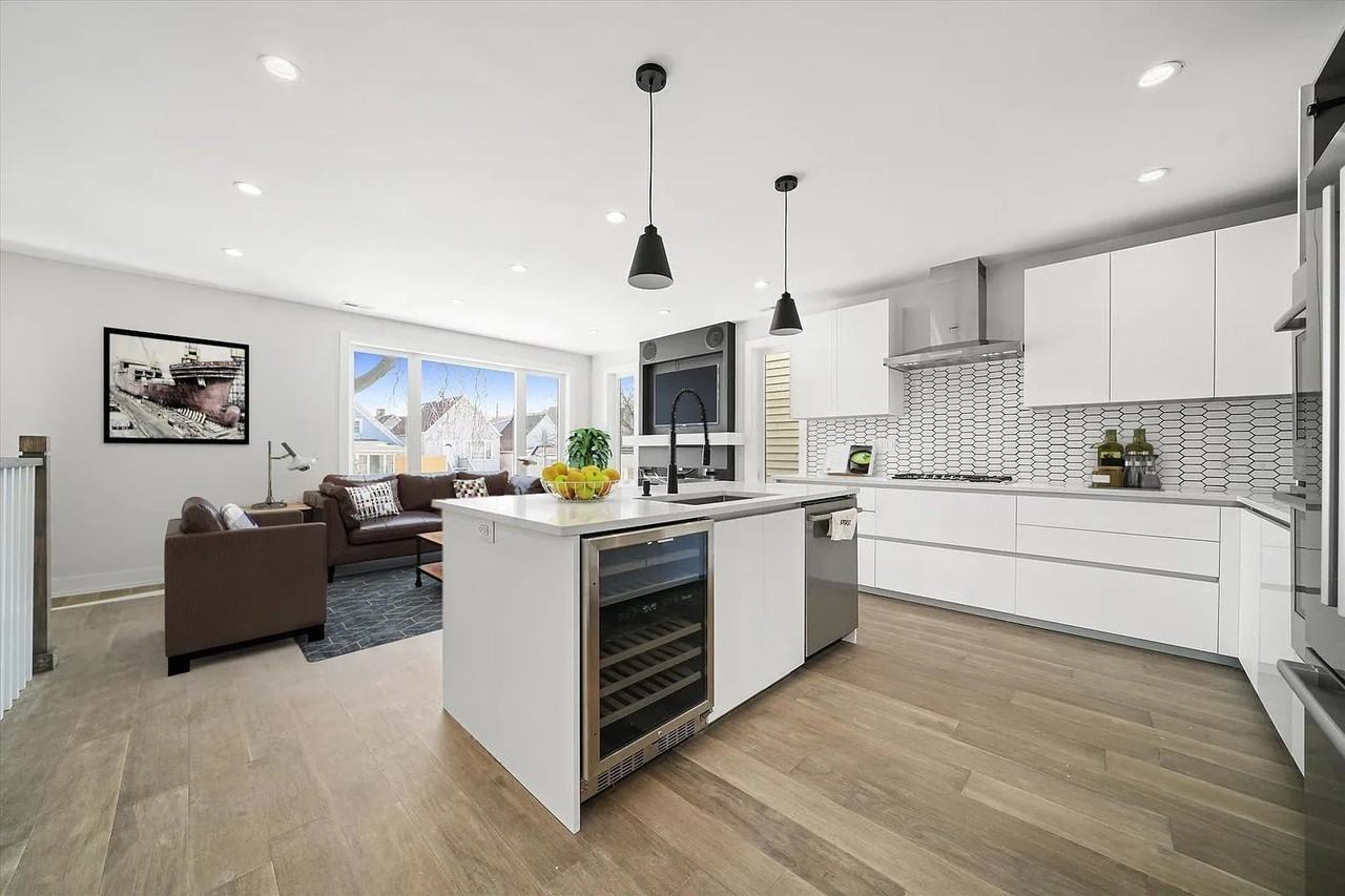 4222 N Bernard St Unit 2 - Photo 4 of 13