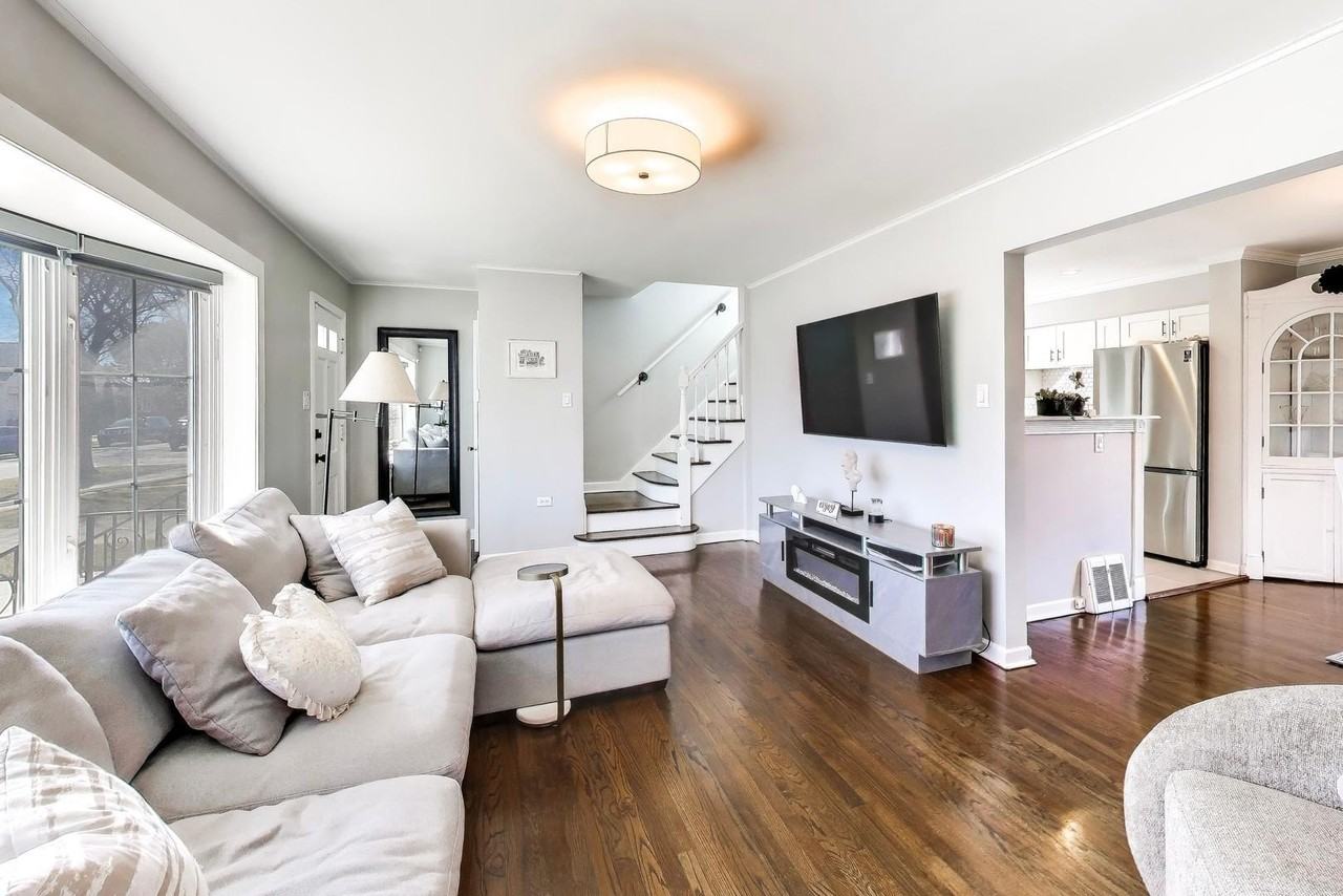 4138 N Olcott Ave - Photo 6 of 37