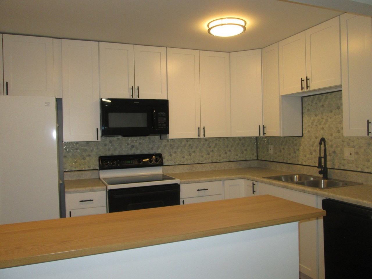 800 Brook Dr Apt 1 - Photo 7 of 26