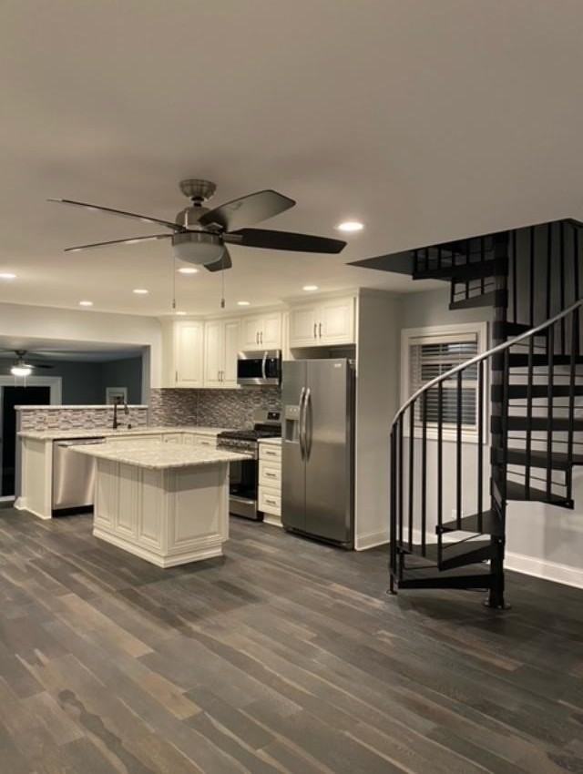 3016 Grove Ln - Photo 4 of 28