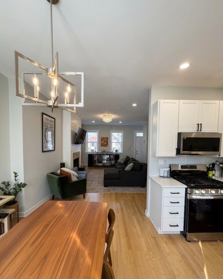 1733 W Crystal St Unit C - Photo 3 of 18