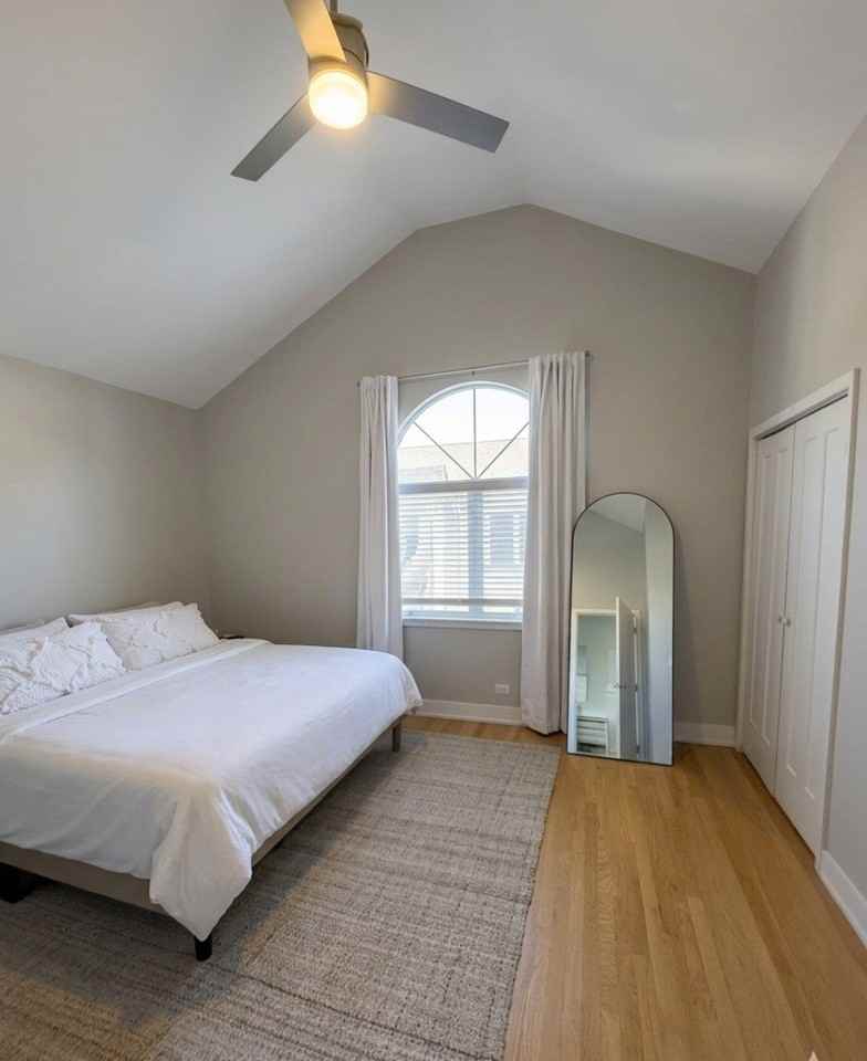 1733 W Crystal St Unit C - Photo 7 of 18