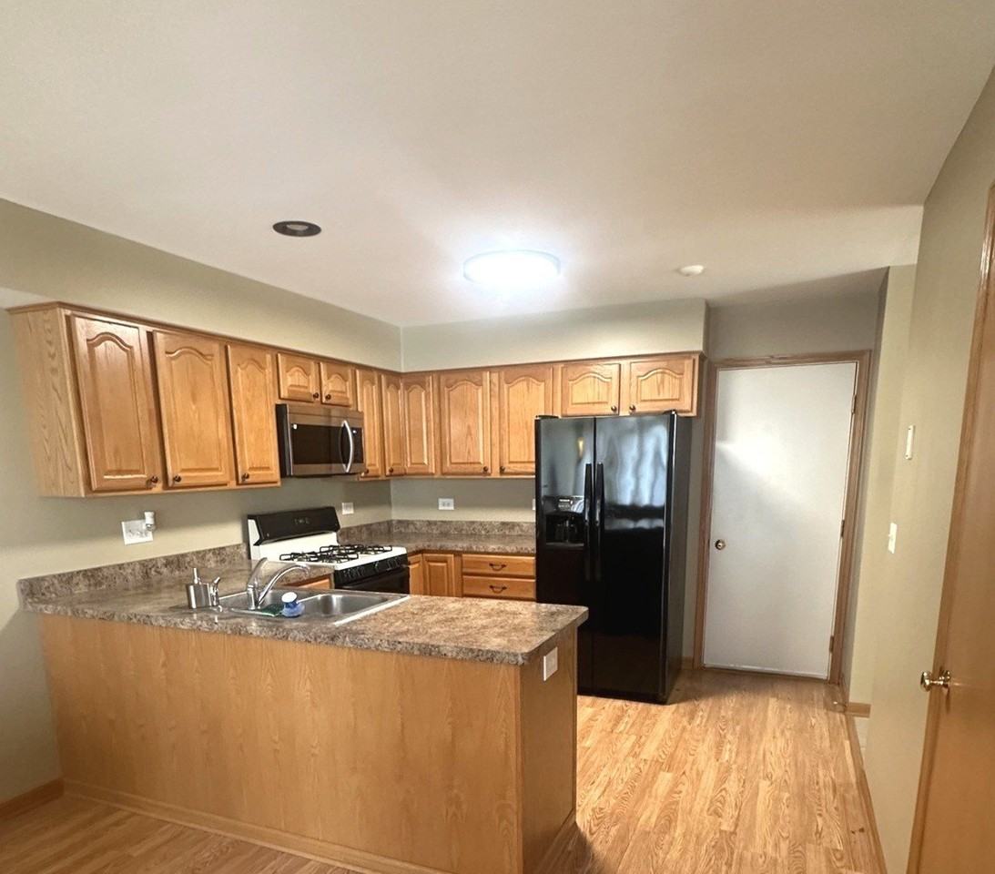 3088 Serenity Ln - Photo 4 of 26