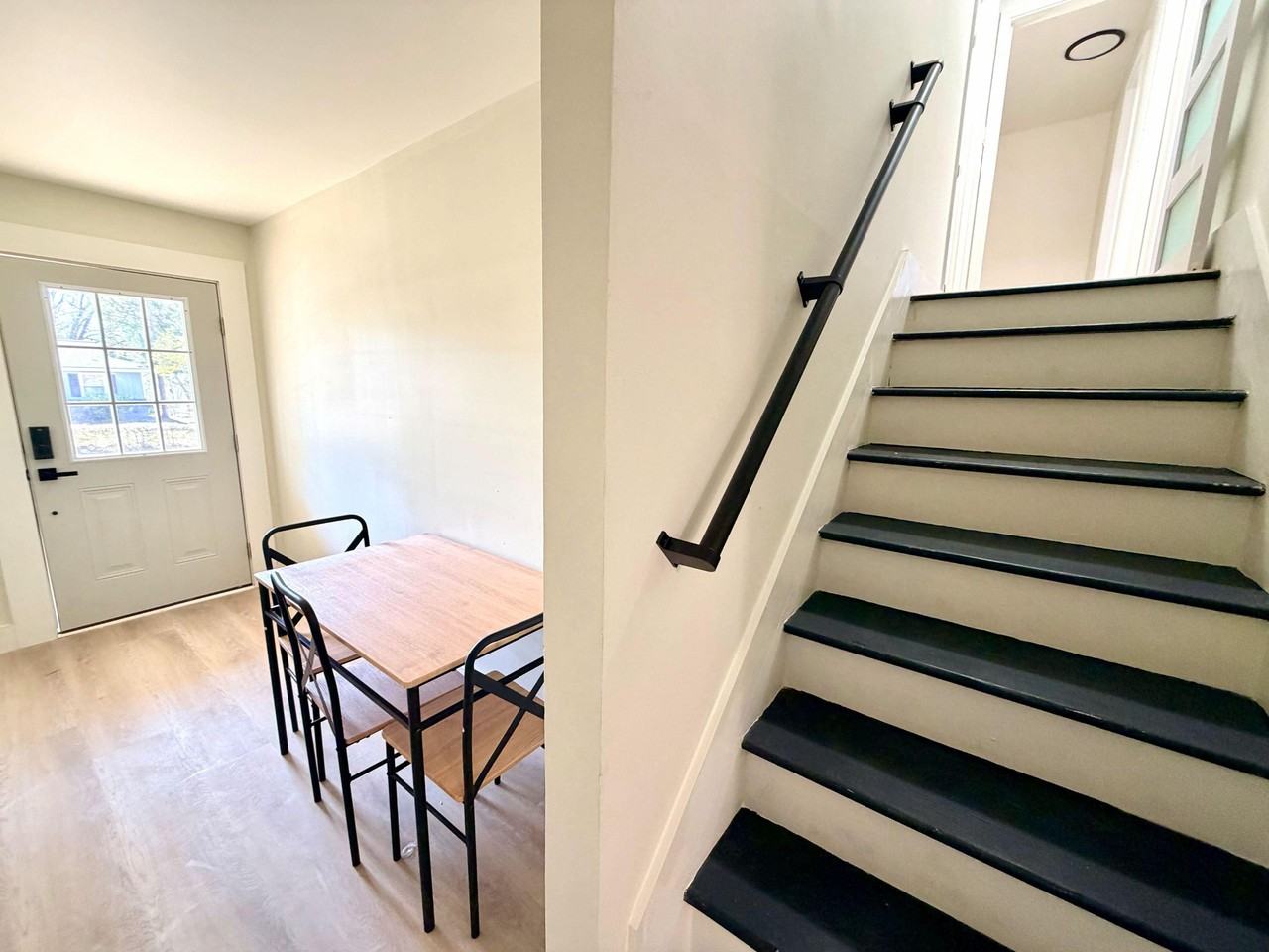 Solar Dr - Photo 4 of 17