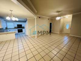 featured image of 1114 Otis St #1