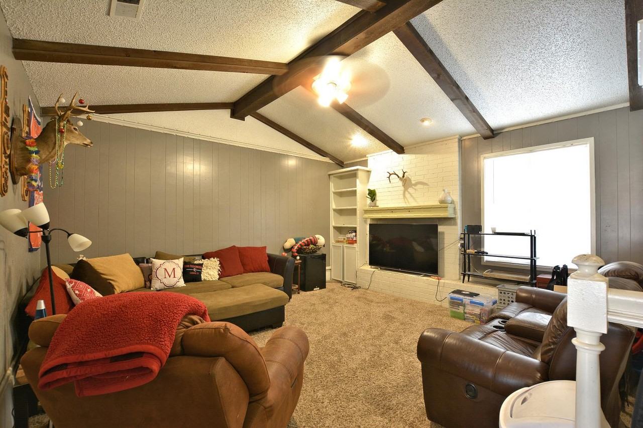 4815 11th St #1 - Photo 4 of 16