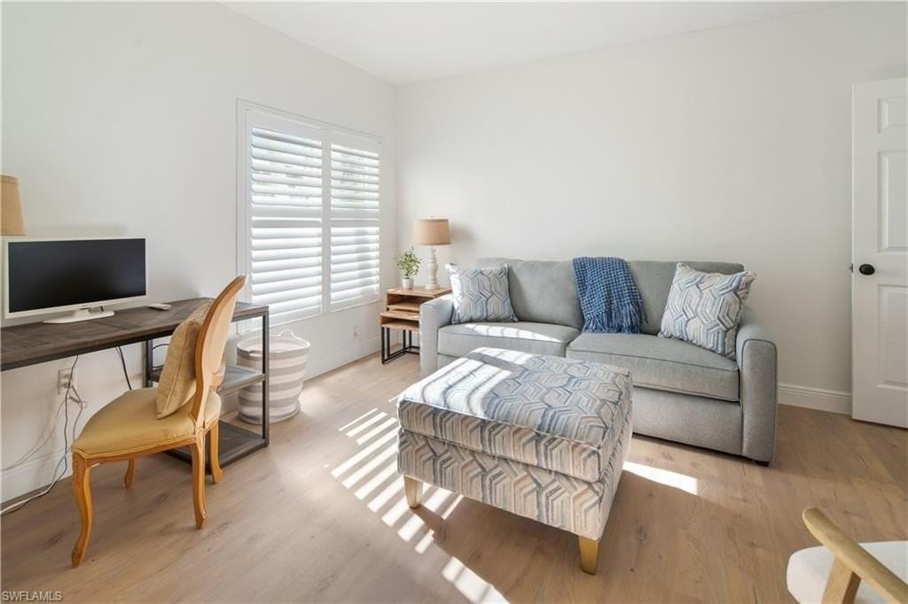 776 Willowbrook Dr Apt 804 - Photo 5 of 33