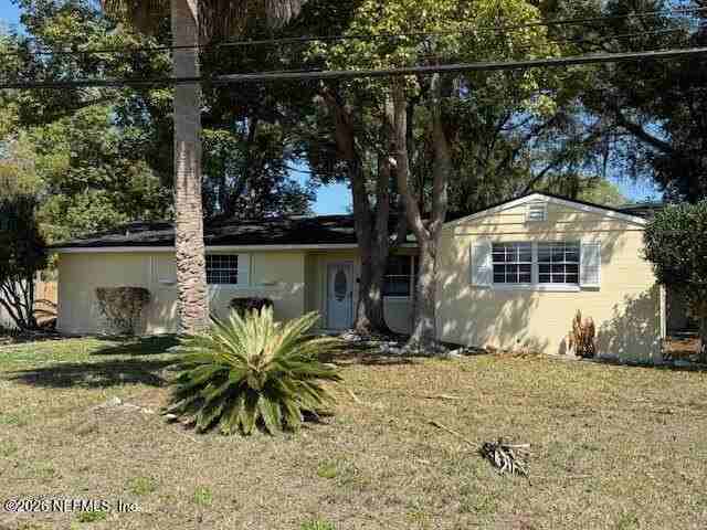 1059 Glynlea Rd - Photo 2 of 24