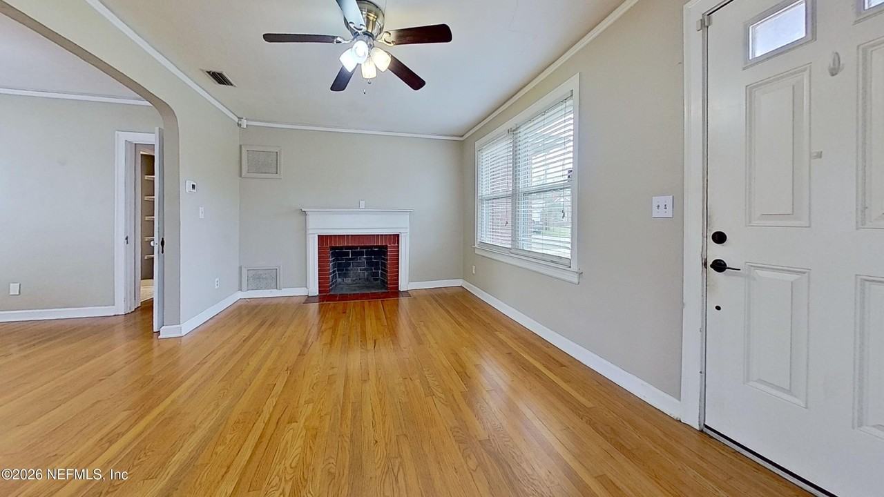 2151 Traymore Rd - Photo 6 of 18