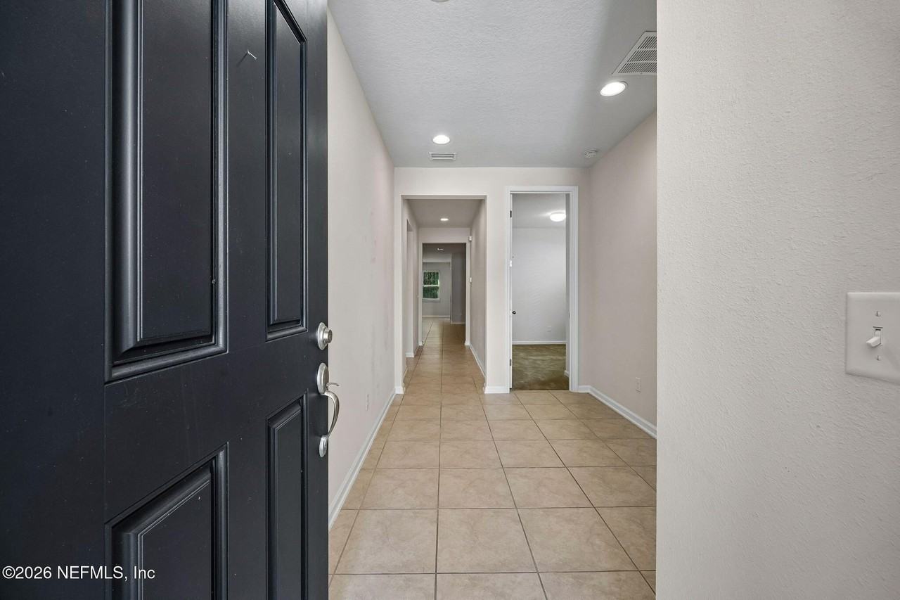 3061 Alpin Dr - Photo 4 of 29