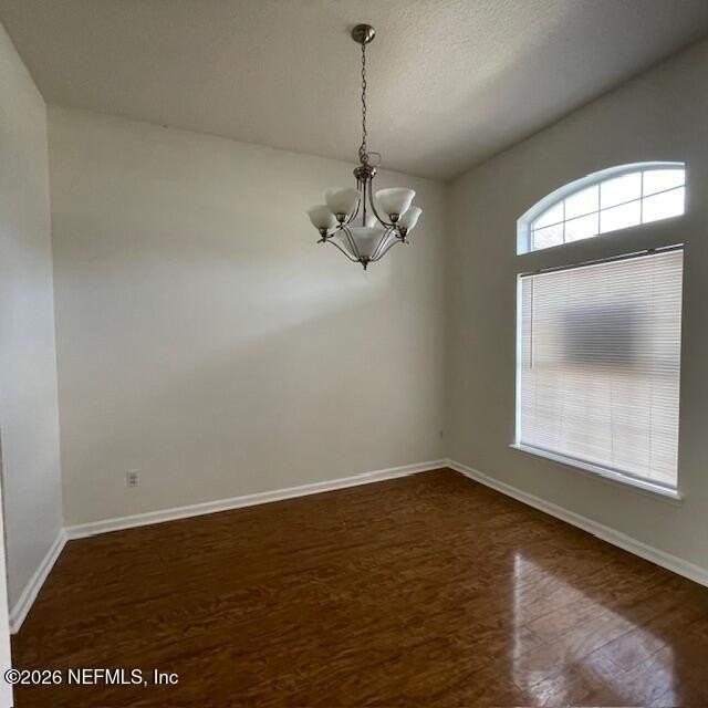 594 Independence Dr - Photo 3 of 34