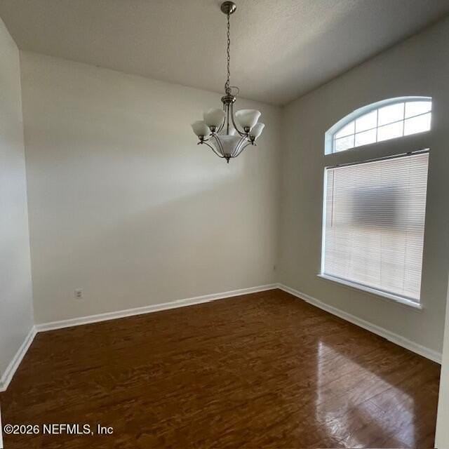 594 Independence Dr - Photo 4 of 34