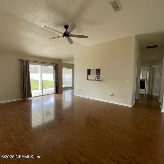 594 Independence Dr - Photo 7 of 34