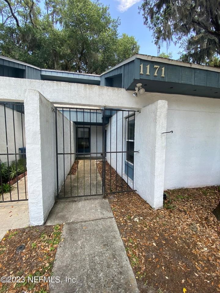 1171 Mayport Landing Cir - Photo 2 of 19