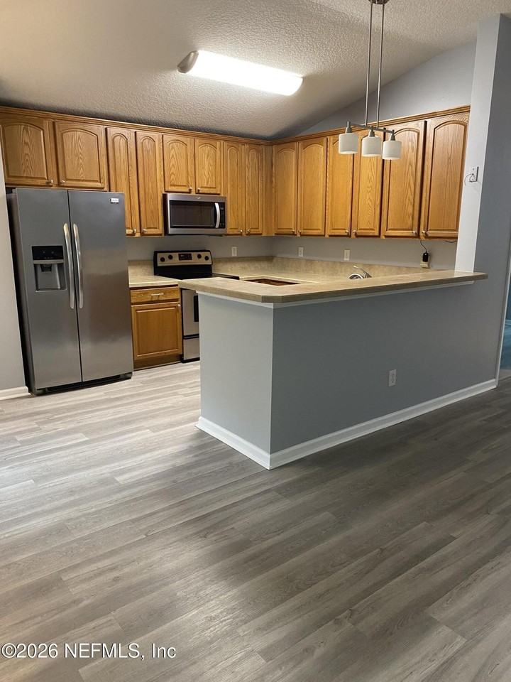 1805 Forest Creek Dr - Photo 6 of 26