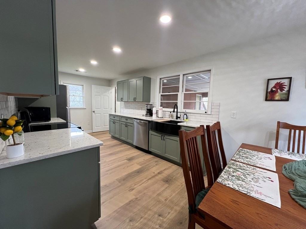 10380 Old Highway 76 - Photo 2 of 23