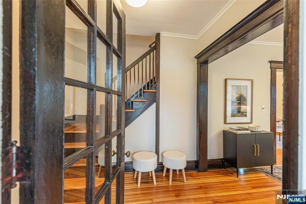 61 Claremont Ave ## 63 - Photo 6 of 36