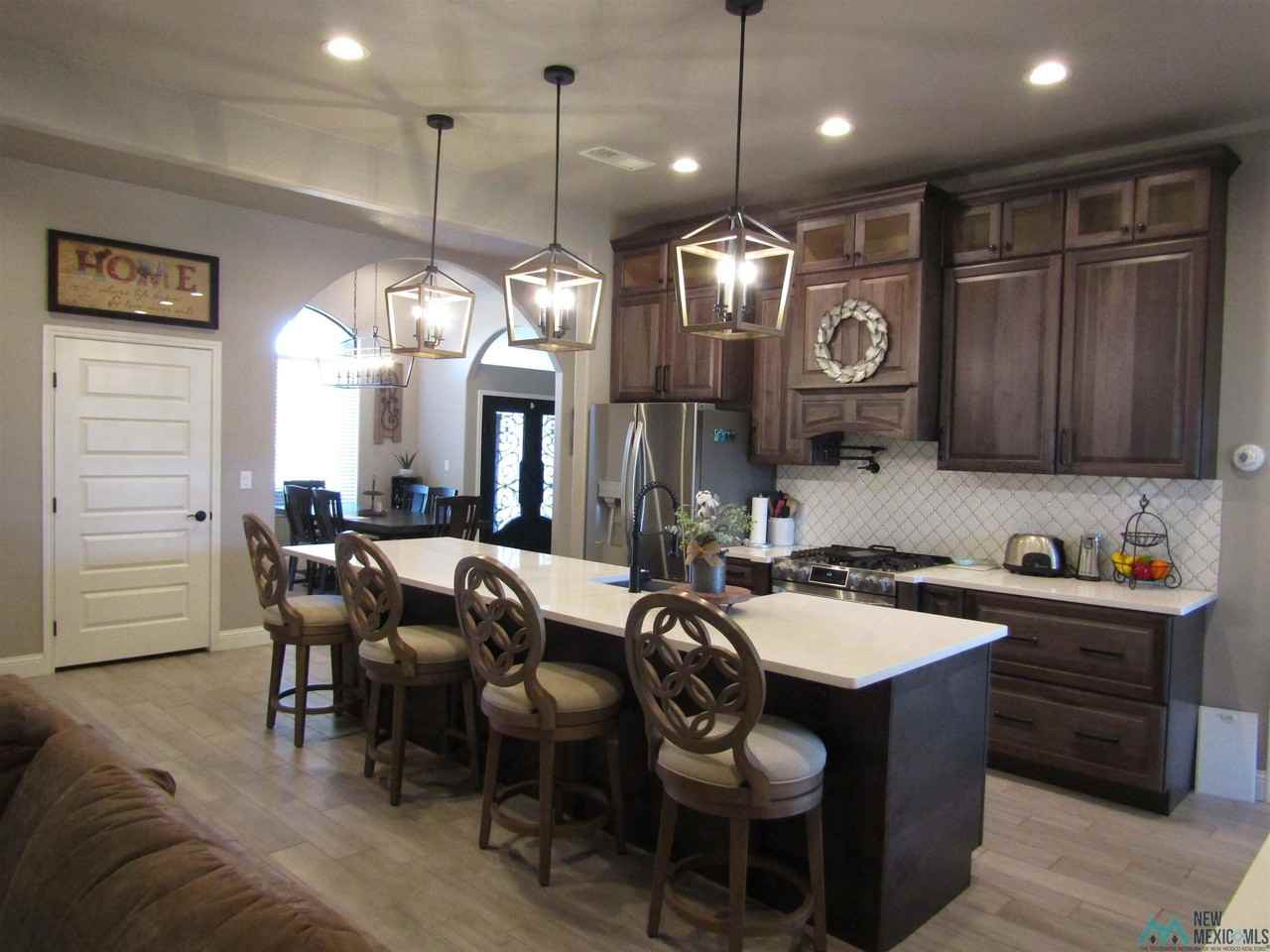 1525 W Mahone Dr - Photo 6 of 41