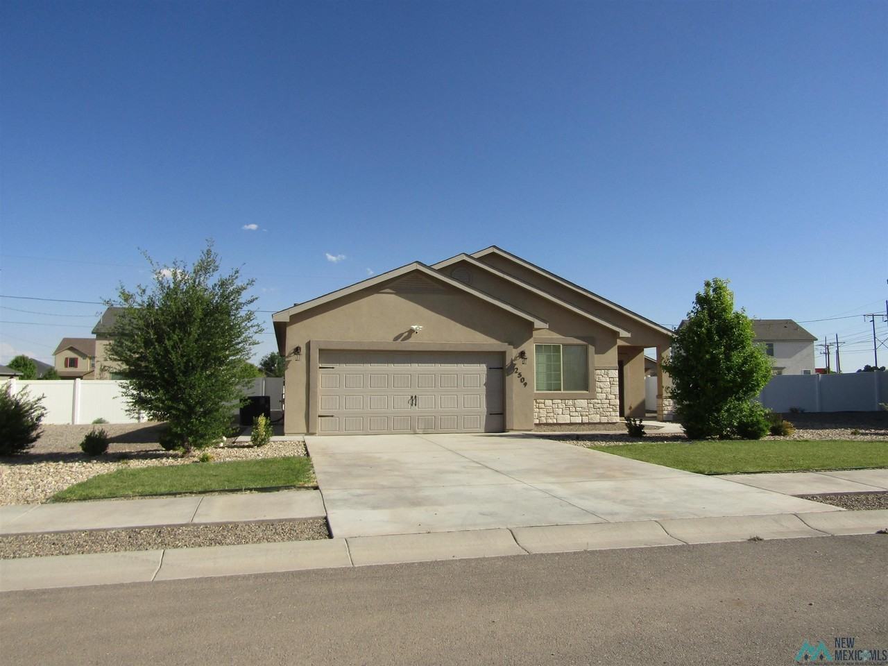 2509 W Ray Ave - Photo 2 of 39