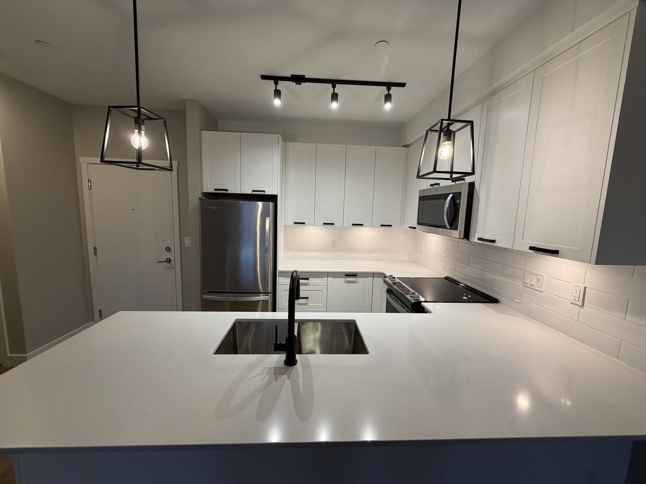 22562 121 Avenue #108 - Photo 4 of 40