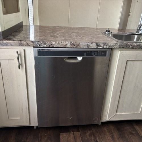 211 Falcon Dr - Photo 7 of 20